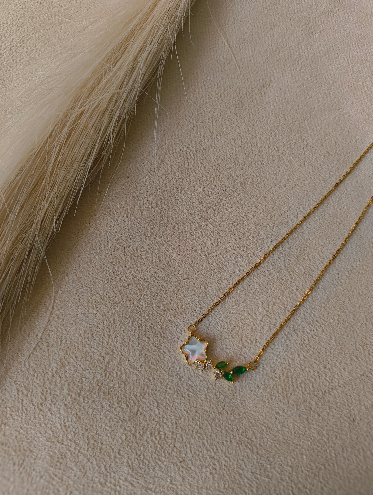 Elegance star pendant (anti-tranish)