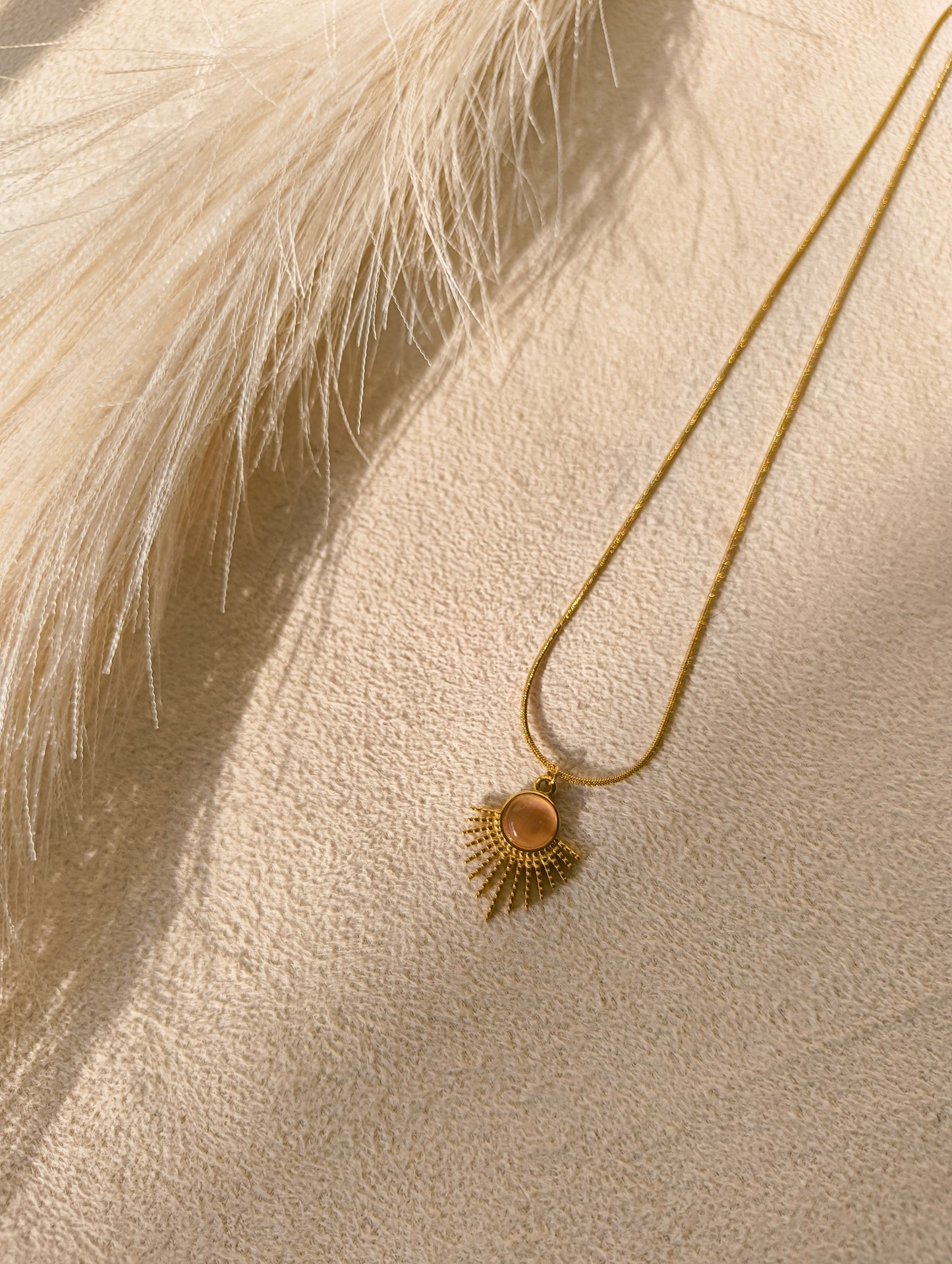 Brown eye pendant (anti-tranish)