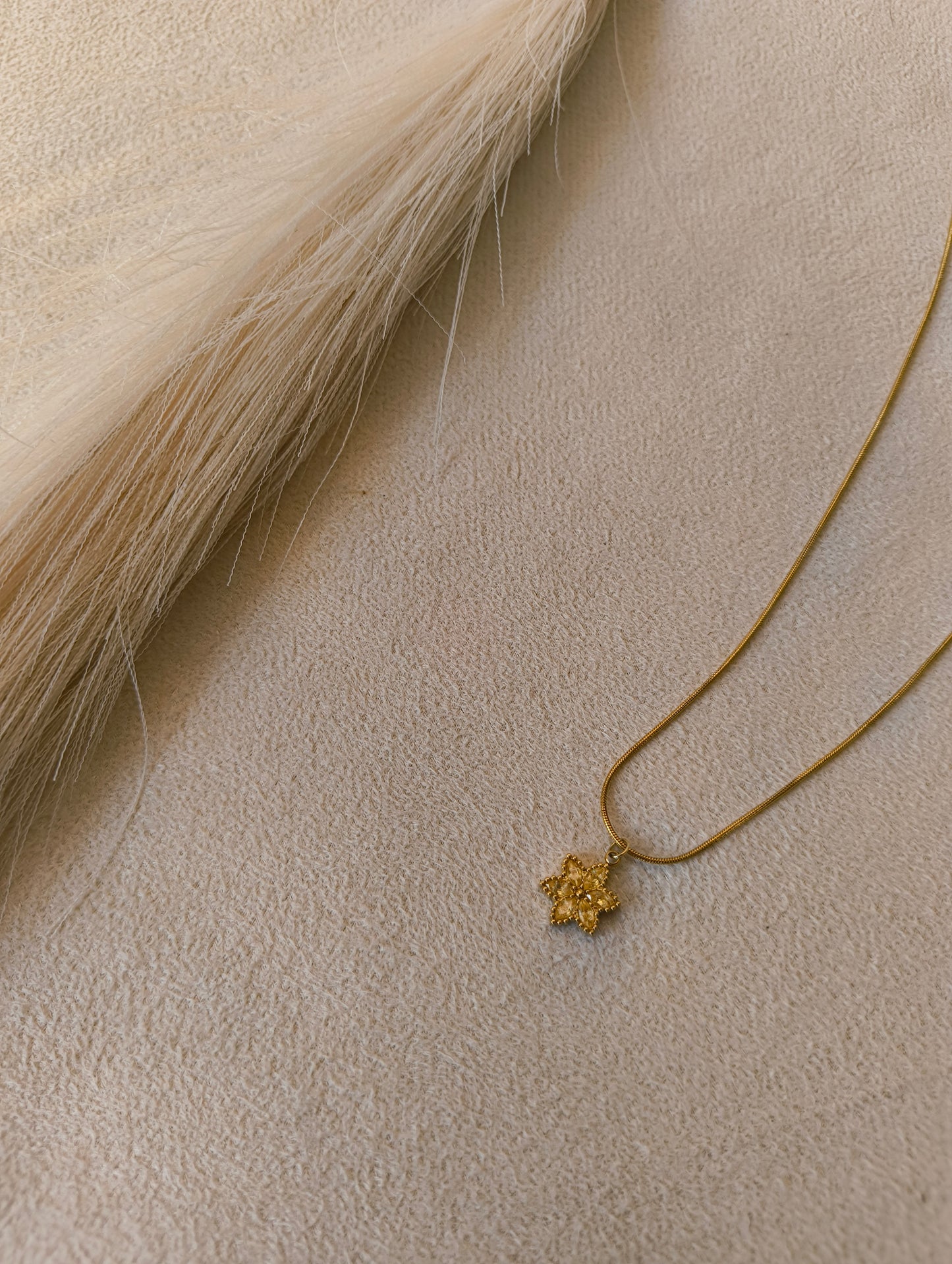 Star-gold stone pendant (anti-tranish)