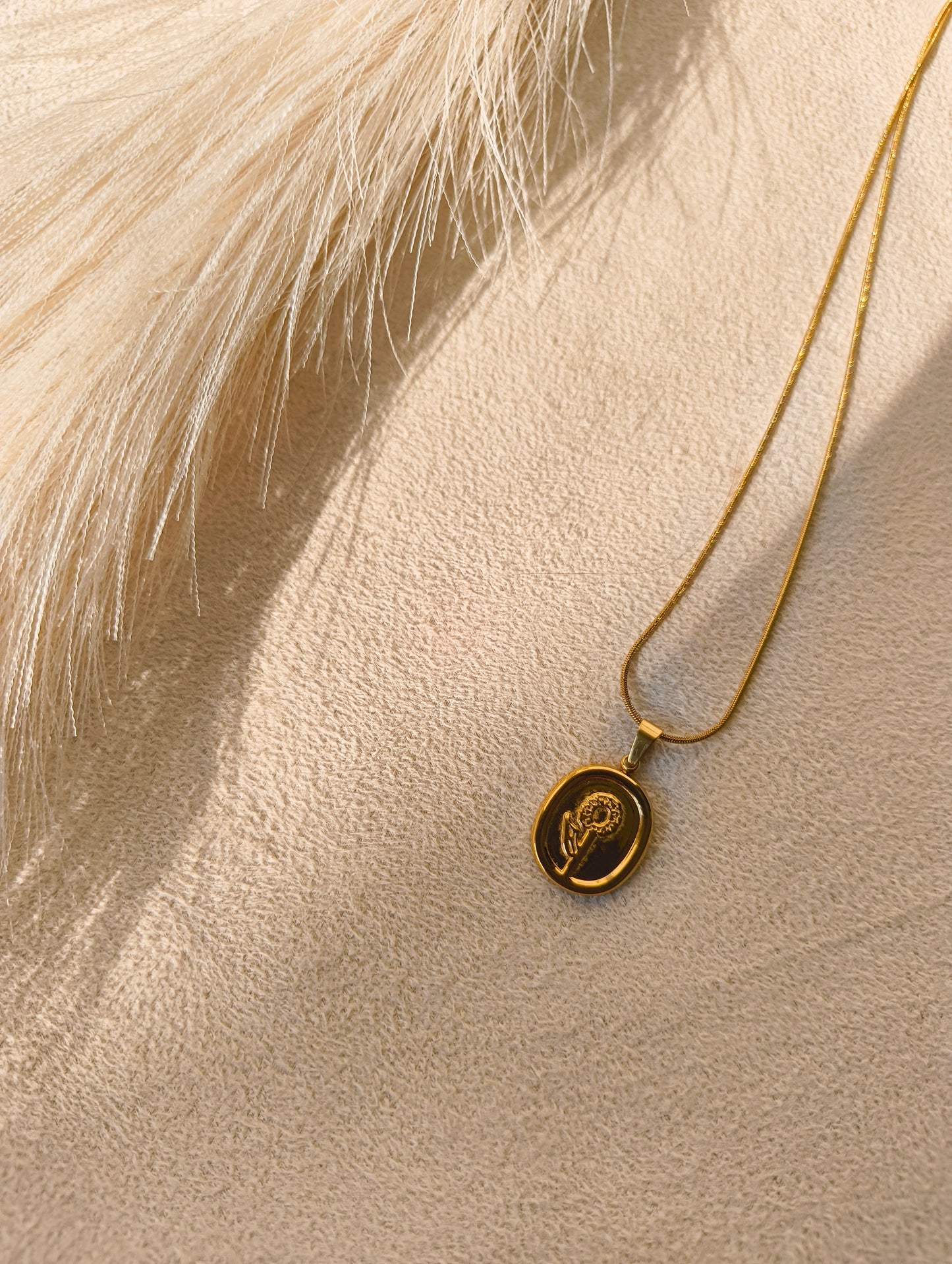 Flower pendant (anti-tranish)