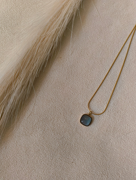 Gavin pendant (Anti-tranish)